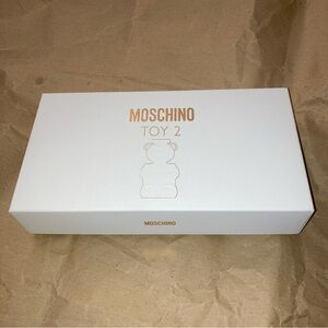 Moschino box